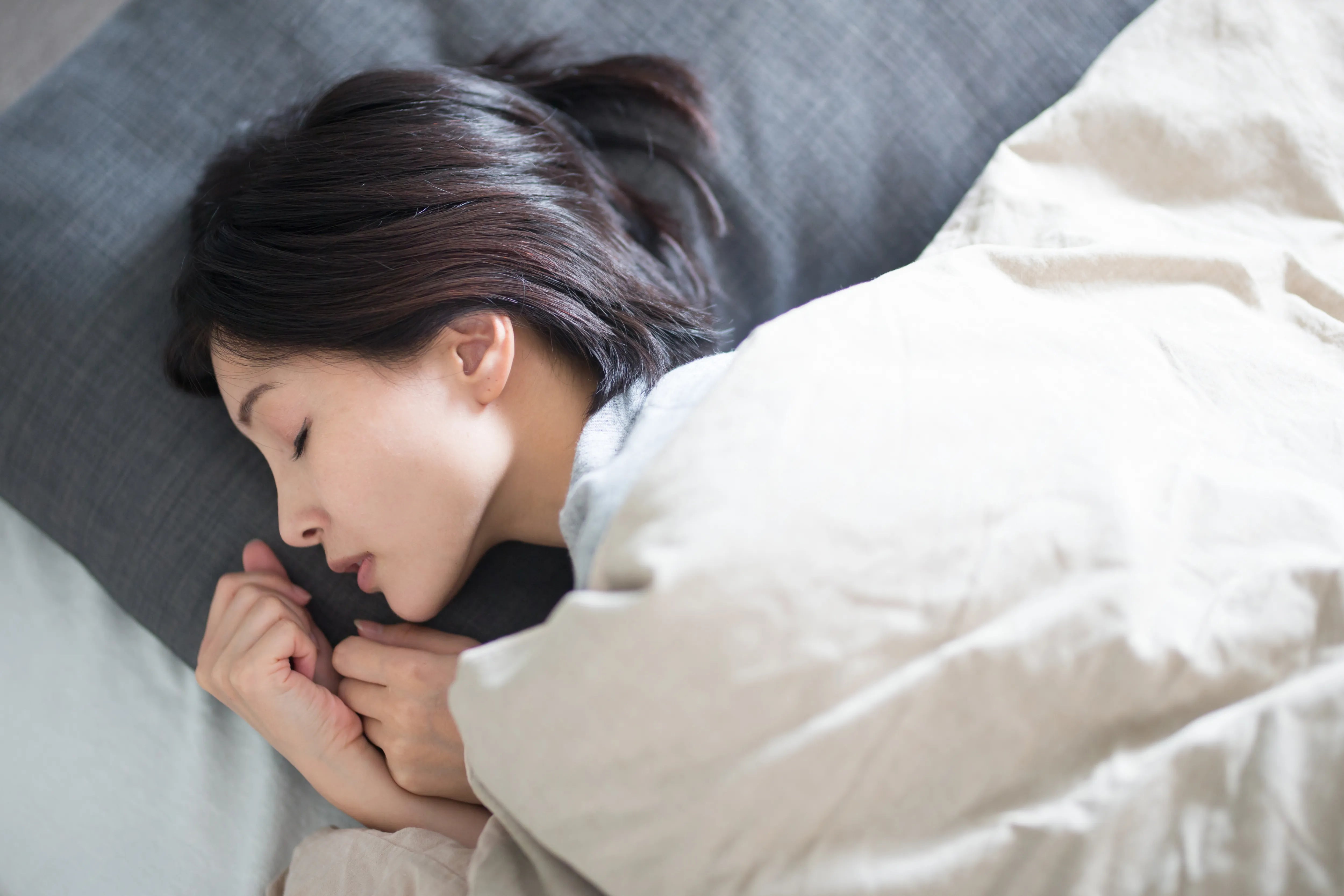 睡眠の質を高める方法とは? 生活習慣や眠りのサイクルを解説